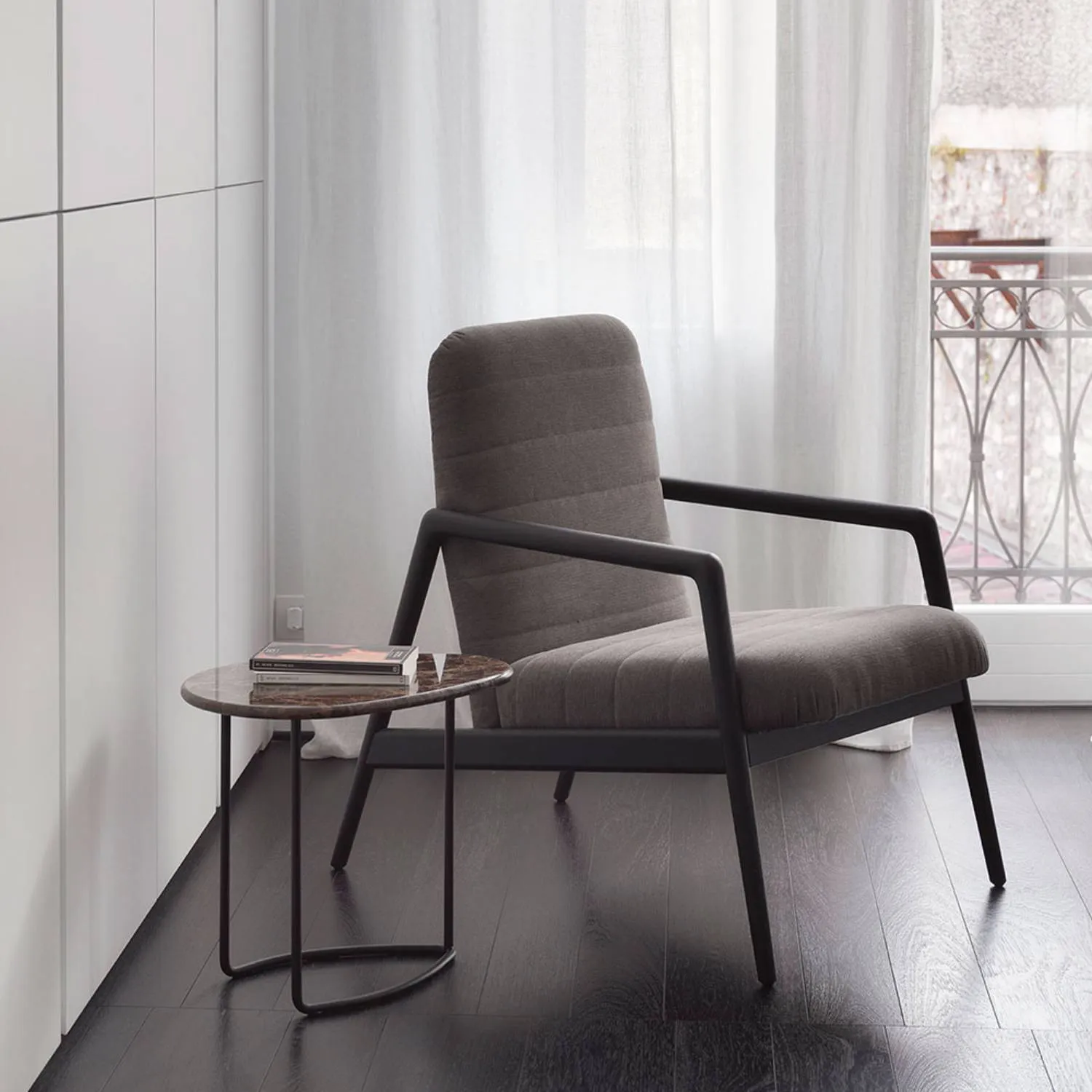Carnaby Armchair | Retro Elegance & Luxurious Comfort