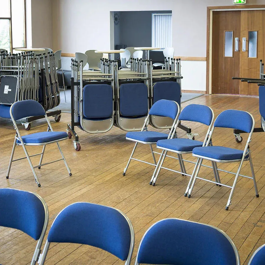 Comfort x30 Deluxe Folding Chairs & Low Trolley