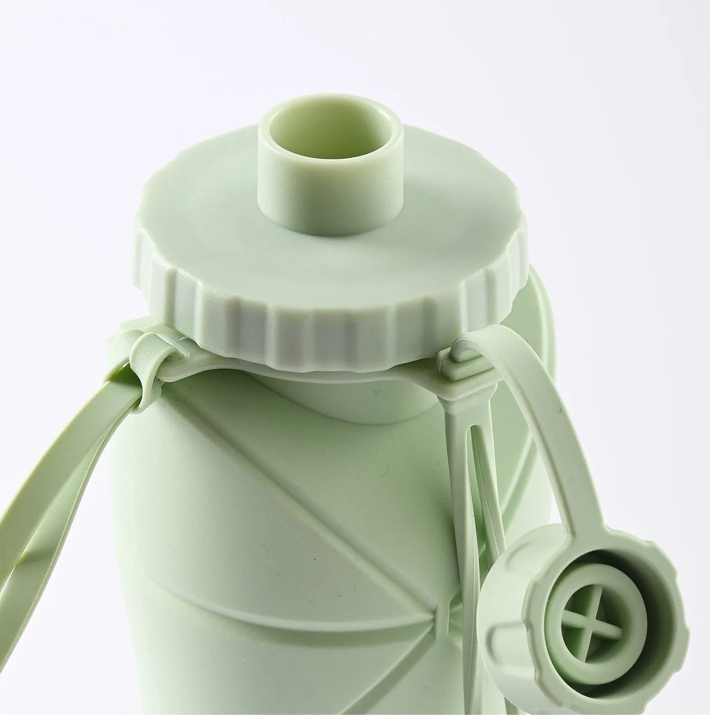 Folding 600ml Temperature-Resistant Silicone Water Bottle