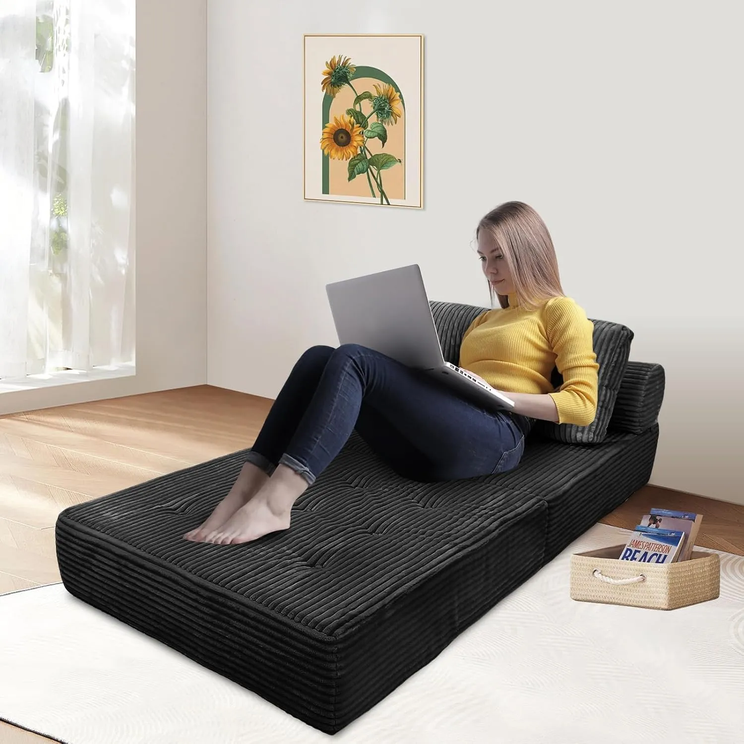 Folding Sofa Bed, Velvet Convertible Sleeper Chair with Pillow, Fold Out Chair Bed with Memory Foam, Futon Sleeper Chair Washable Cover for Dorm/Apartment, Dark Grey Single