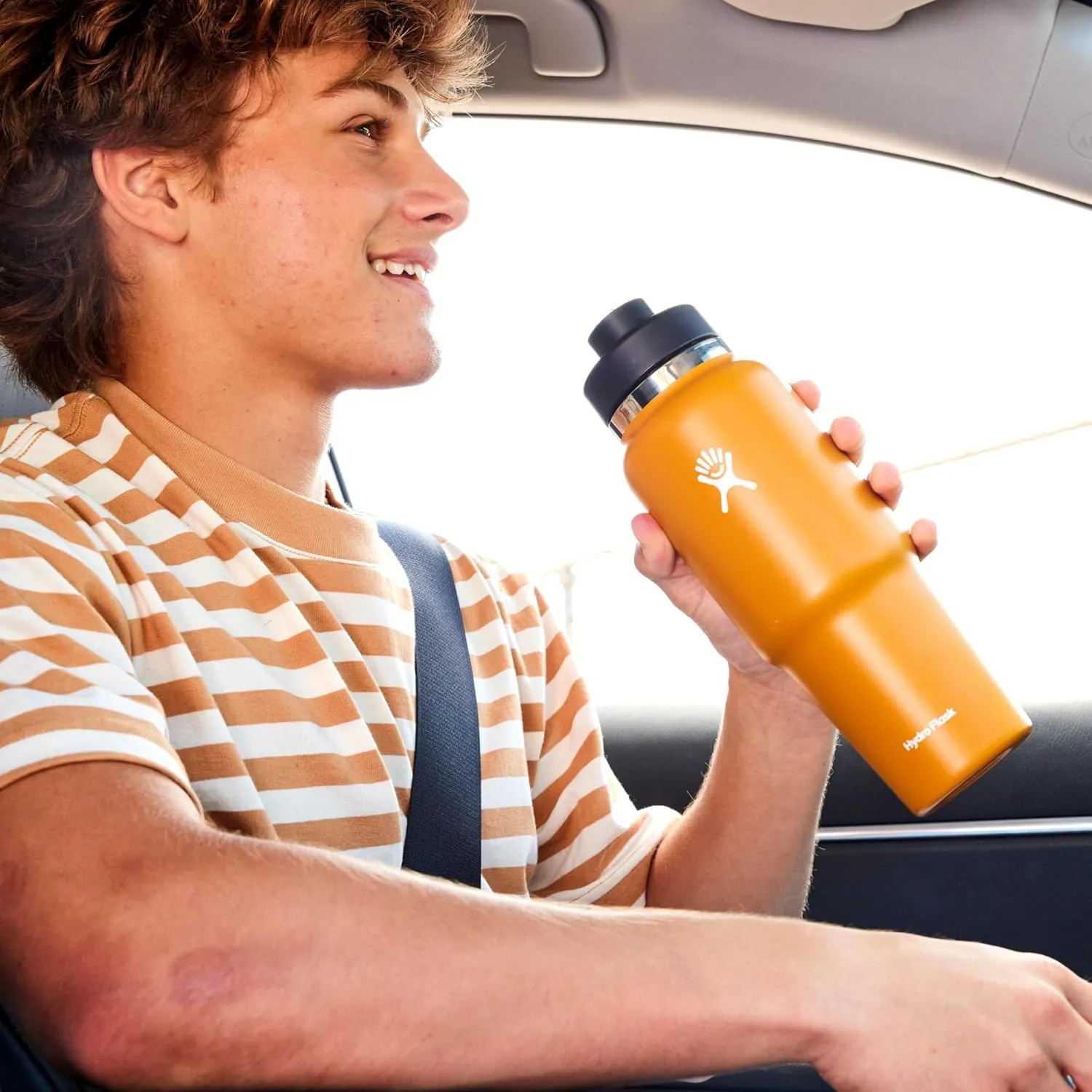 Hydro Flask 32 Oz Wide Flex Chug Cap Travel Bottle Aloe