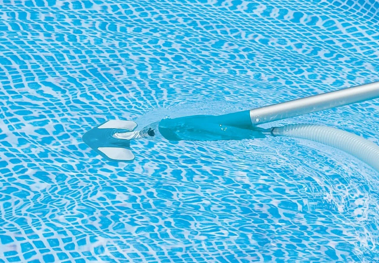 Intex Deluxe Pool Maintenance Kit: is perfect for keeping Intex pools clean and fresh for swim time - 58959