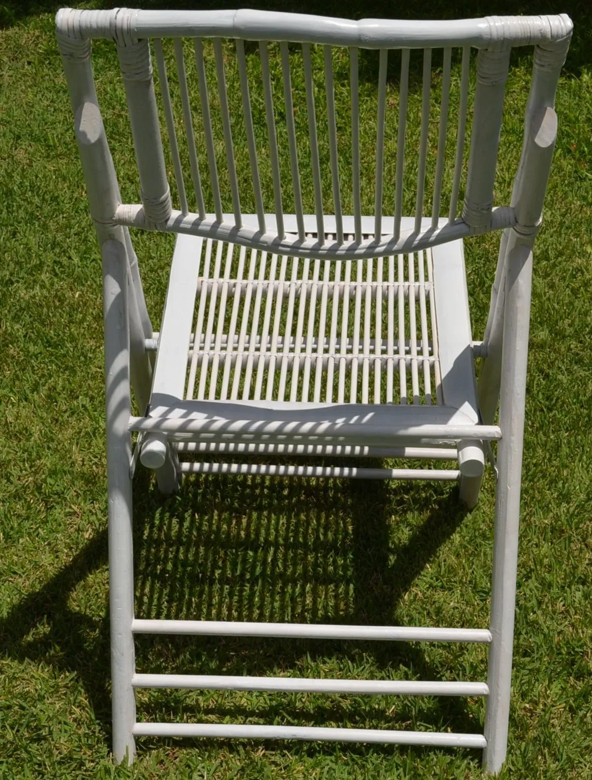 RUSTIC WHITE - Bamboo Folding Chair