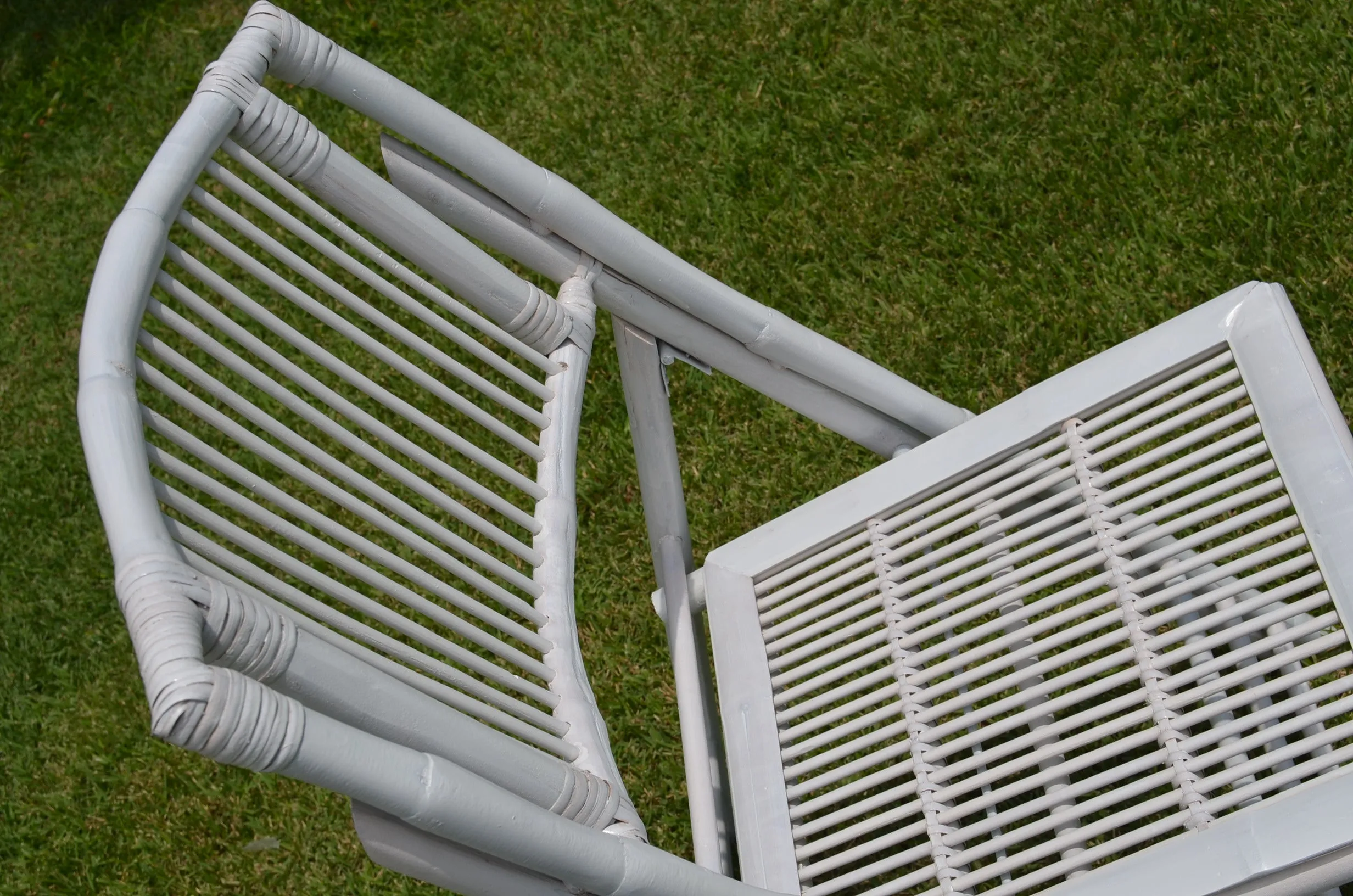 RUSTIC WHITE - Bamboo Folding Chair