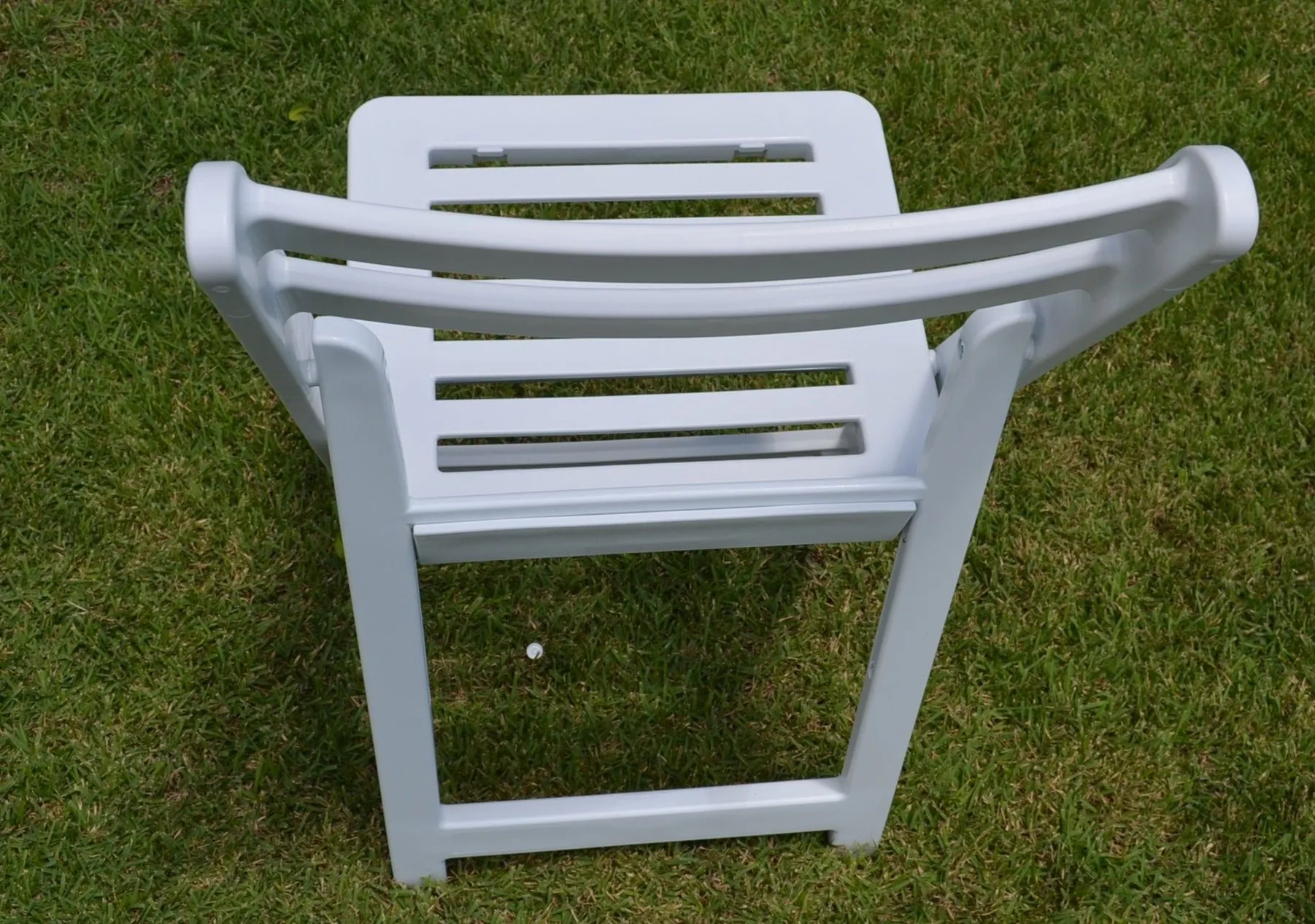 Slatted White Americana - Resin/Plastic