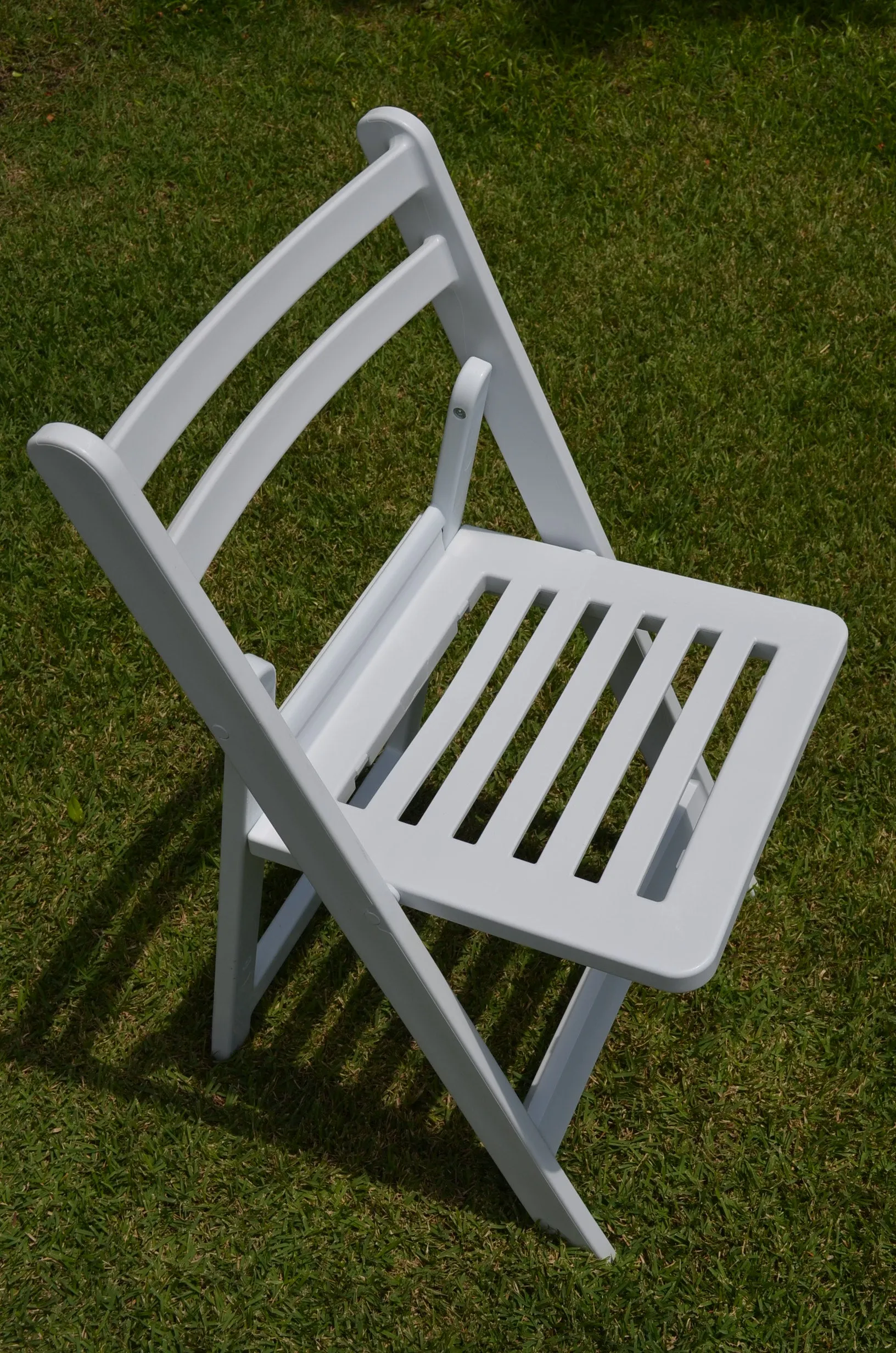 Slatted White Americana - Resin/Plastic