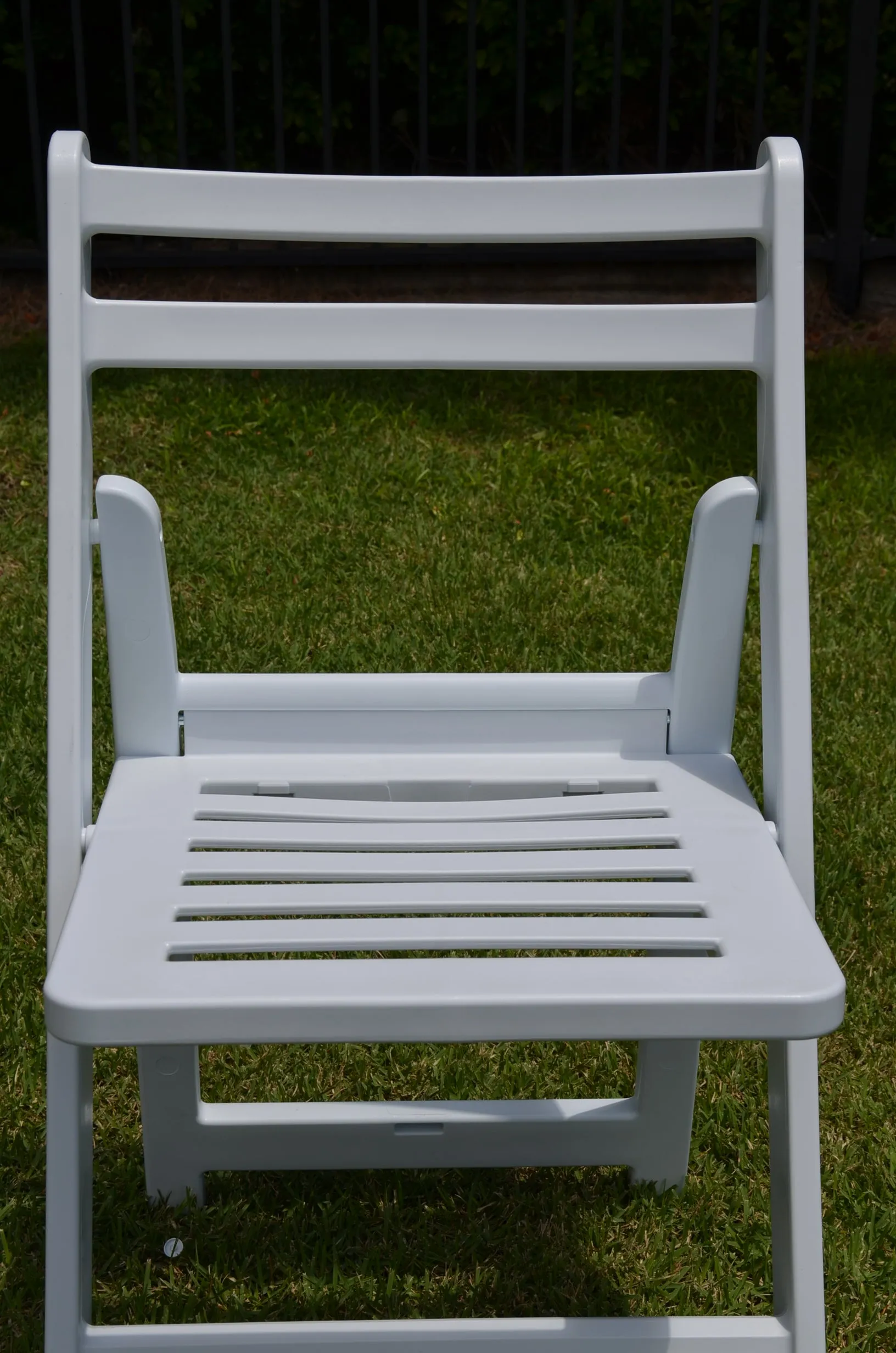 Slatted White Americana - Resin/Plastic