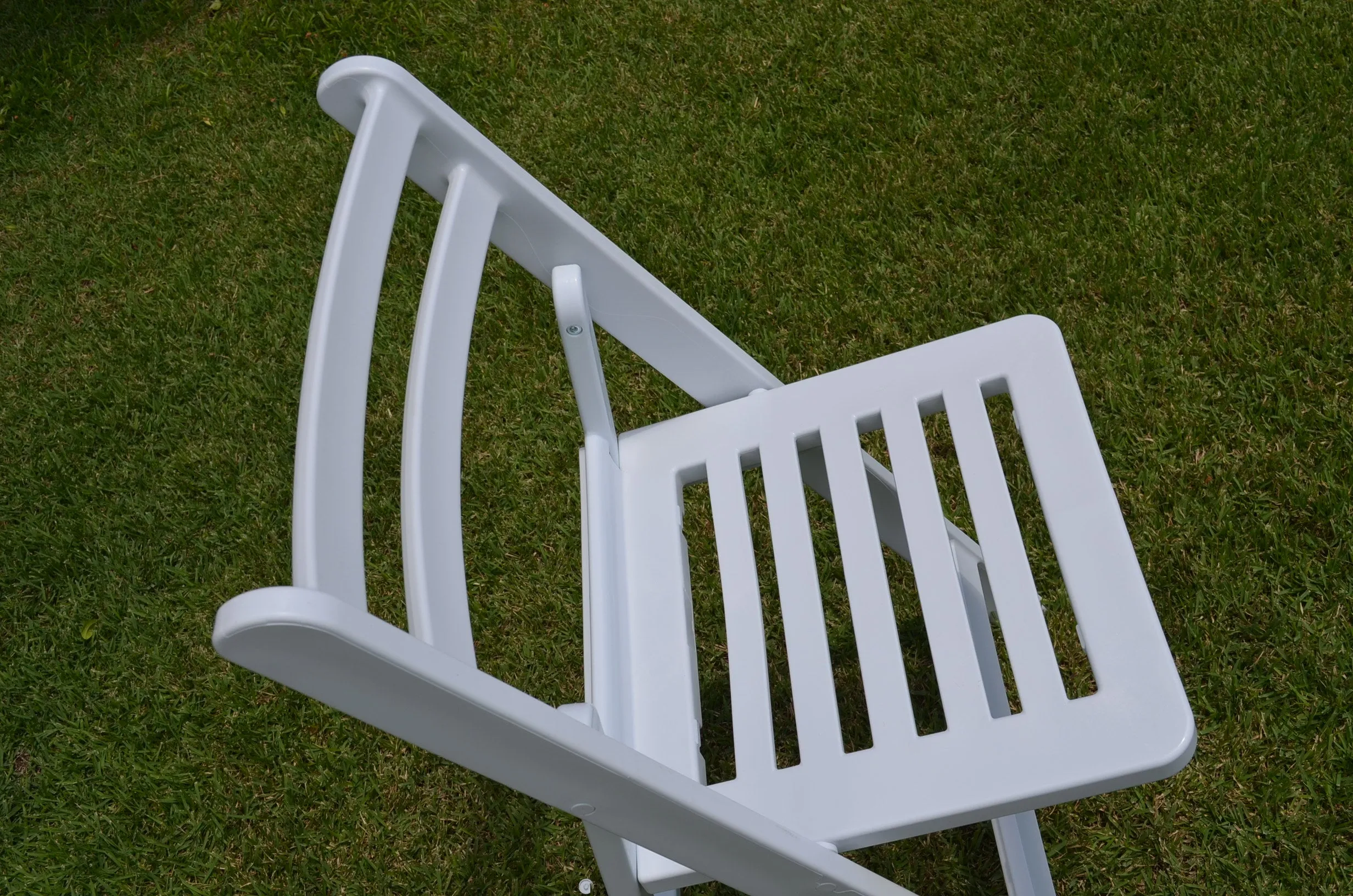 Slatted White Americana - Resin/Plastic