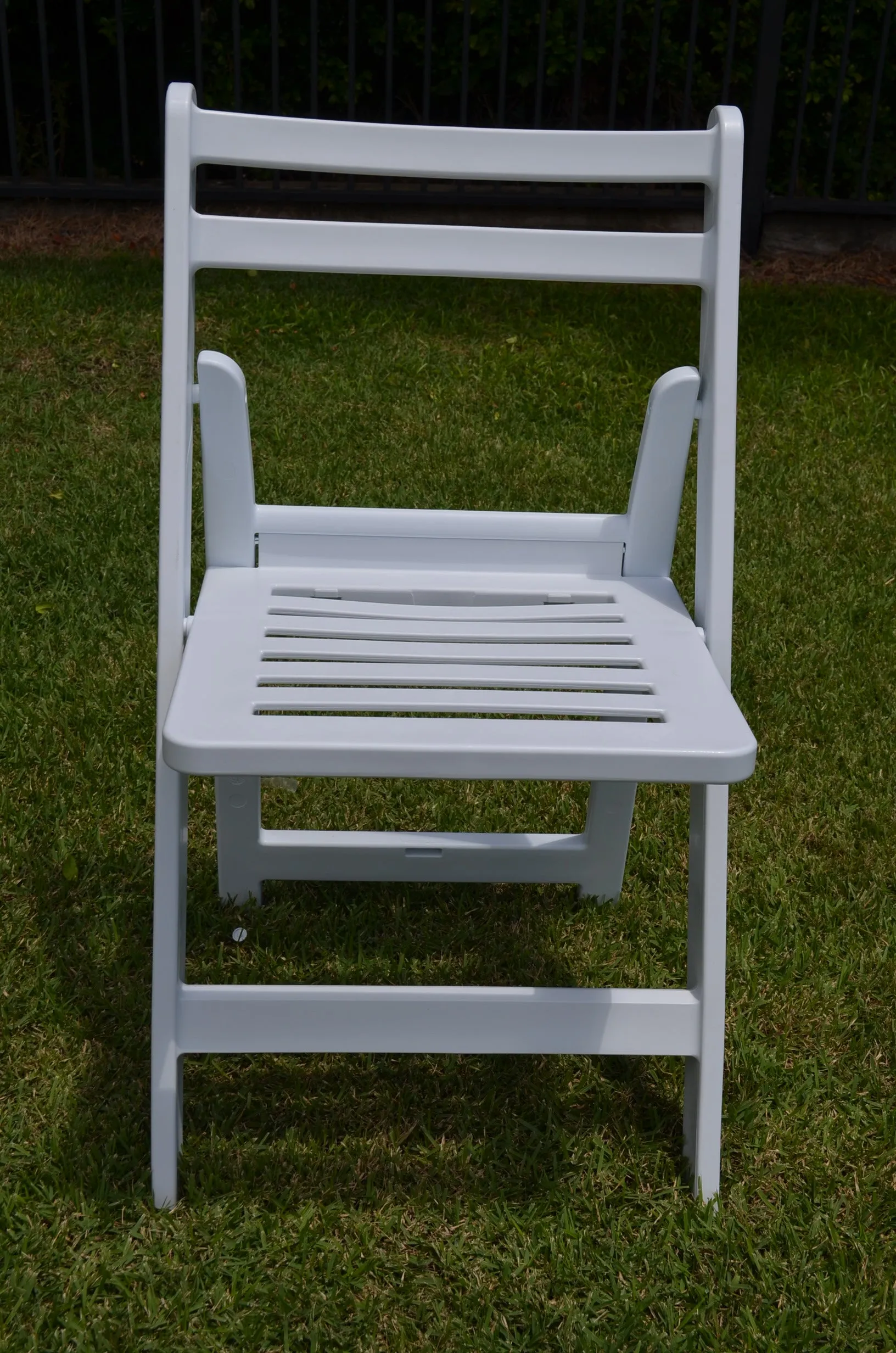 Slatted White Americana - Resin/Plastic