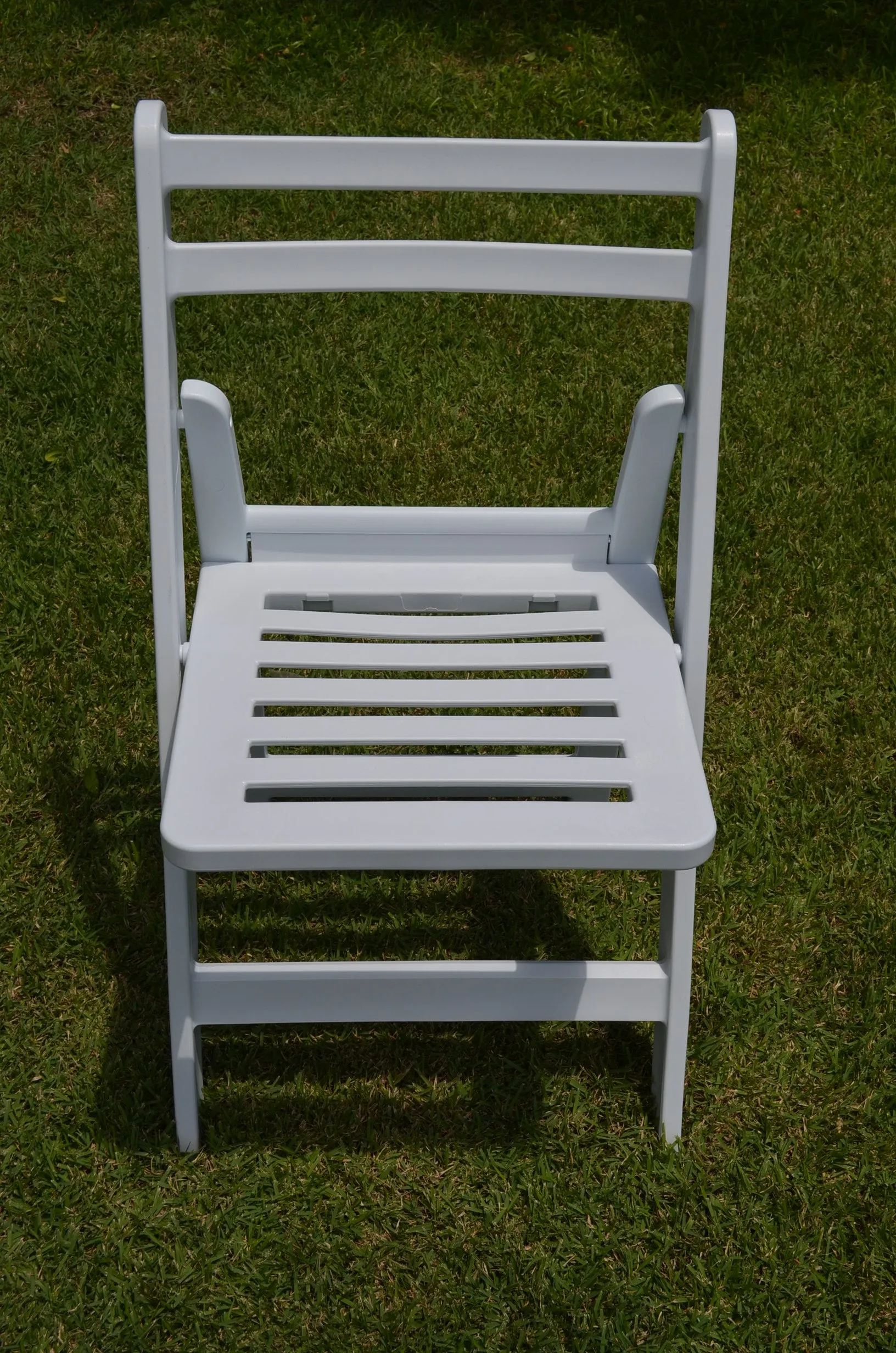 Slatted White Americana - Resin/Plastic