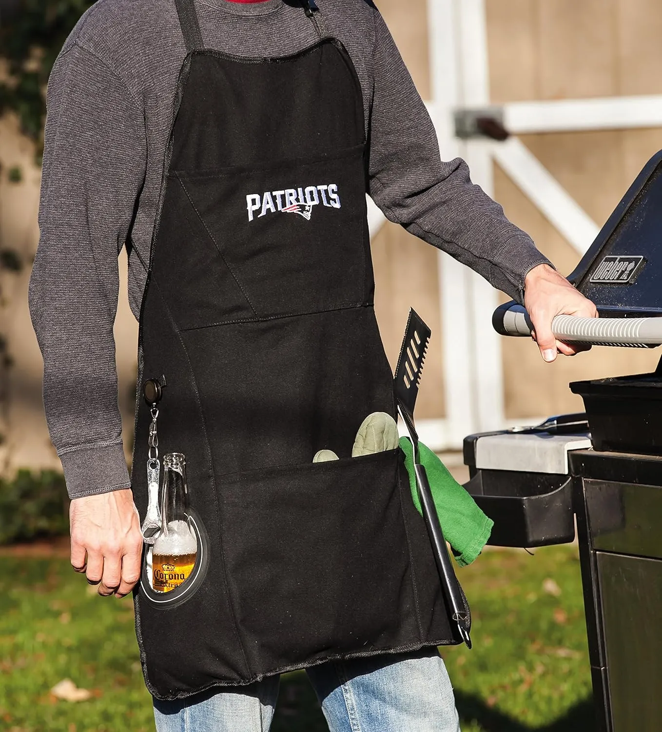 Team Sports America NFL Ultimate Grilling Apron with Bottle Opener and Insulated Beverage Holder, Adjustable Straps Men Women