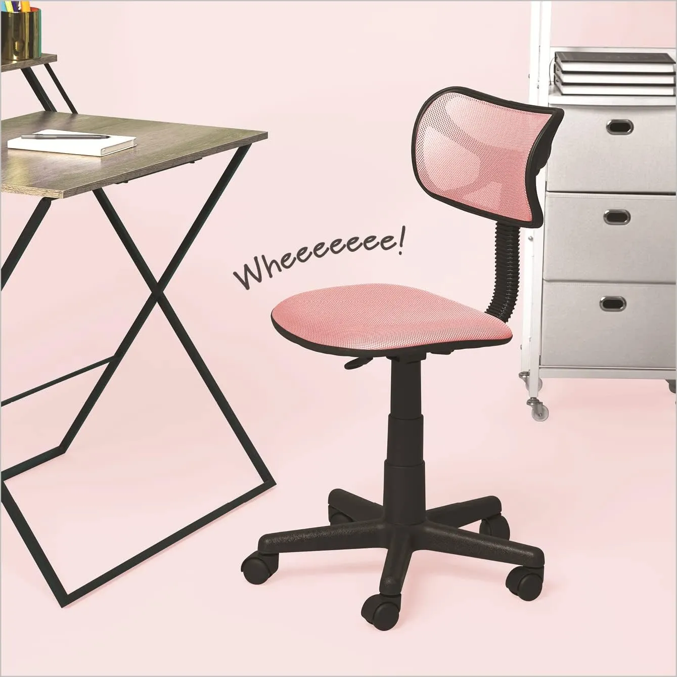 Urban Lifestyle Swivel Mesh Desk Chair, Blush 21D x 21W x 34H in
