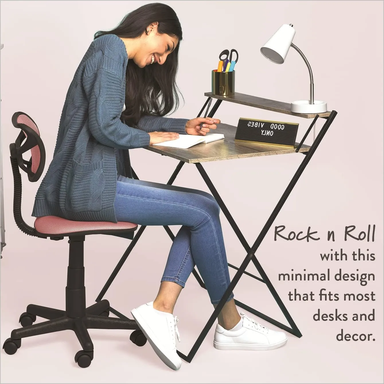 Urban Lifestyle Swivel Mesh Desk Chair, Blush 21D x 21W x 34H in