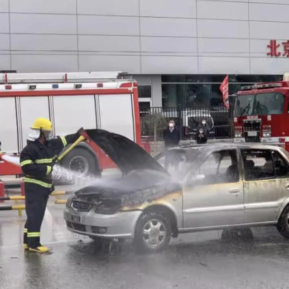zktoermn Large Emergency Fibreglass Blanket, Isolate and Extinguish Small Fires, for Electric Vehicle Truck, with Carry Bag(26.3 * 32.9ft/8 * 10m)